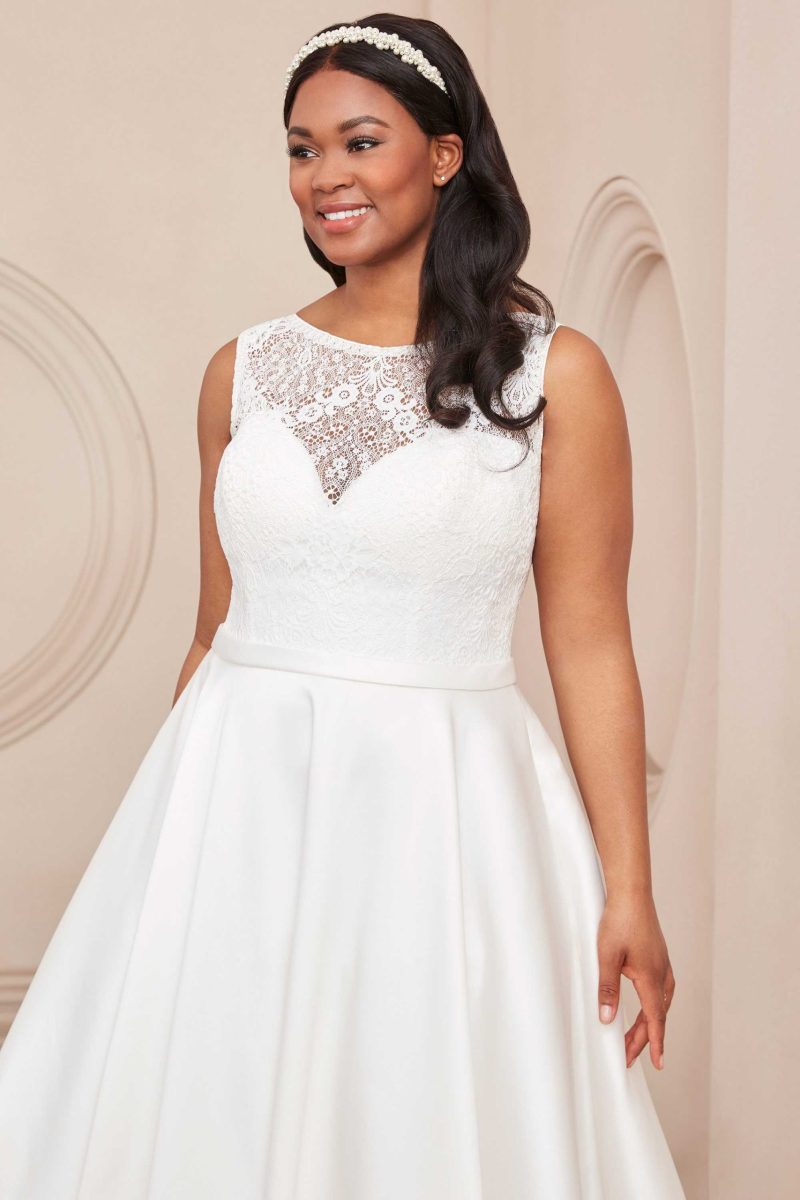 trouwkleding grote maten